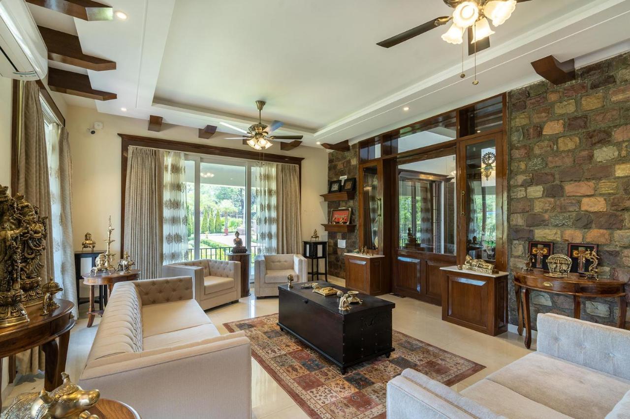 Stayvista At Dhauladhar House - 4Br Luxurious Chateau In Kangra Dharamshala Exterior photo